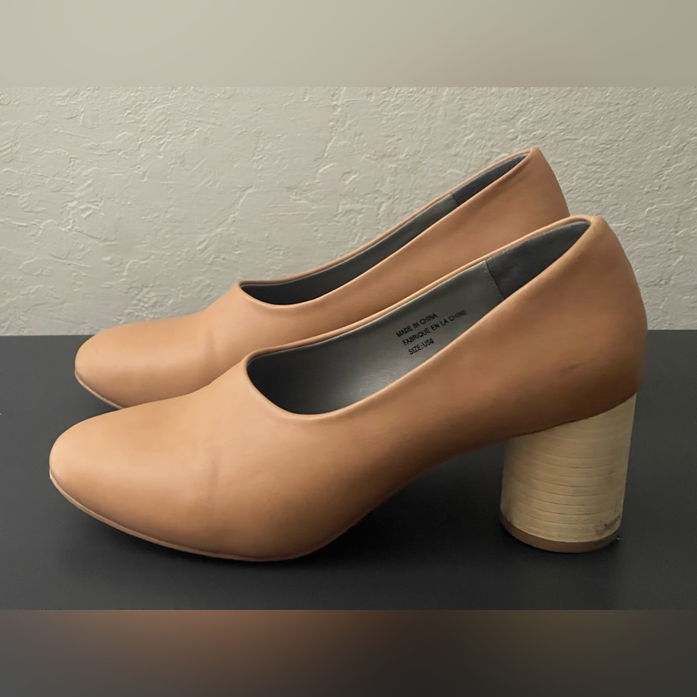 Urban outfitters round toe chunky heels sz 8 - Picture 3 of 10